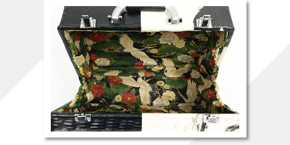 HANYI_YA はにぃ屋 一閑張り 鞄 バッグ 107 掛け軸まくり 墨筆 神